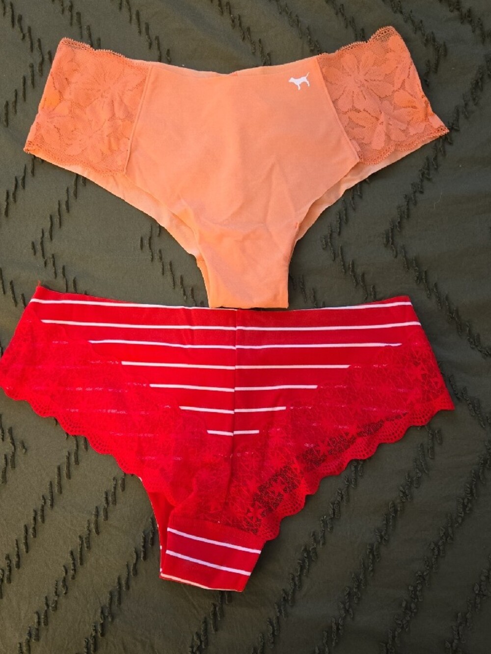 PINK Victoria's Secret No Show Panties Size M NEVER WORN WITH TAGS - Picture 2 of 10